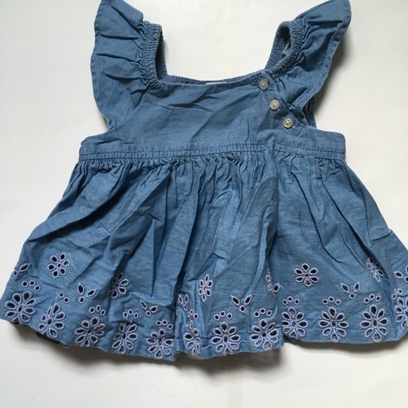 Baby Gap 18-24m Eyelet Flutter Sleeve Top Dress - Picture 3 of 3